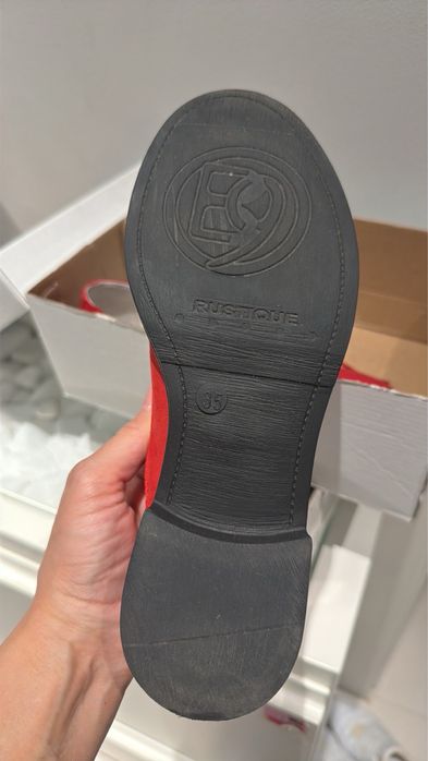 Червени обувки естествен велур и кожа