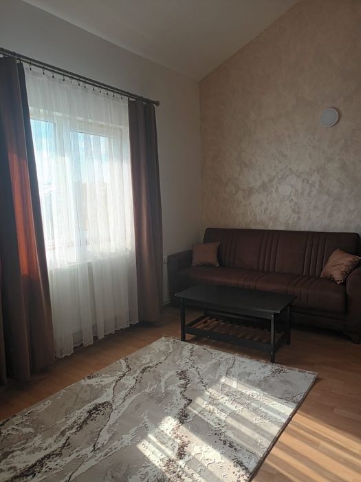 Apartament 2 camere de închiriat
