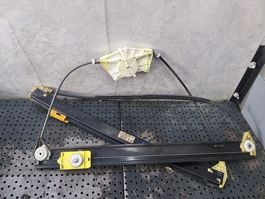 Macara geam electric dreapta fata vw touareg 7l 7l0837462