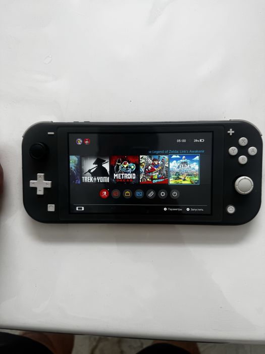 Продам Нинтендо Свитч Лайт