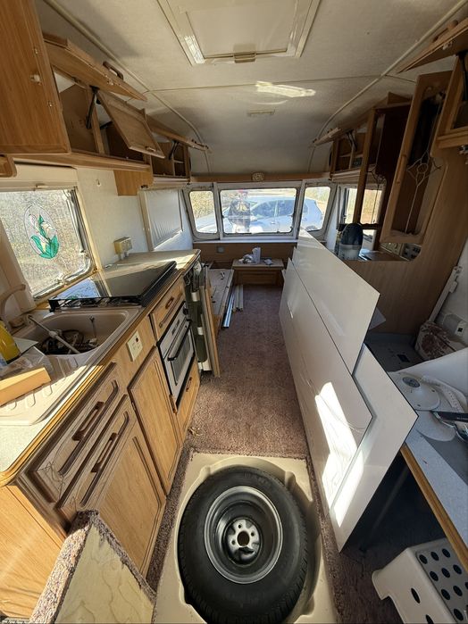 Rulota Avondale Eagle Camping mma 1300 kg