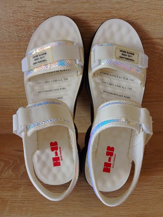 Дамски сандали н.40