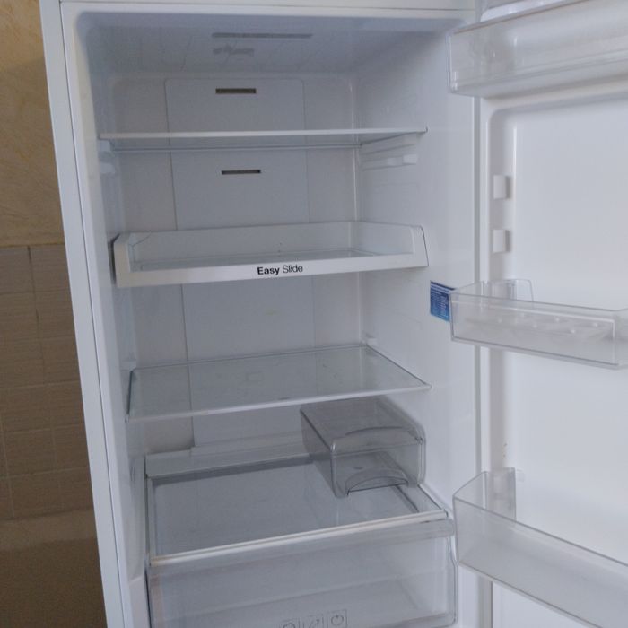 Холодильник Samsung