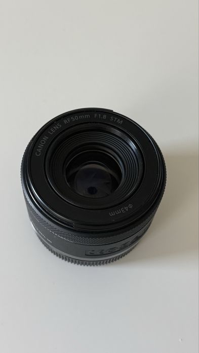 Canon RF 50 mm f1.8 STM