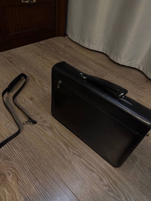 Сумка чемодан дипломат кожаный