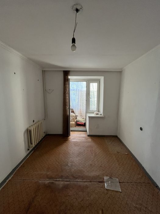 Продам квартиру в районе универмага