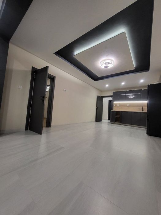 Тристаен апартамент с панорамна гледка! ж.к. Дружба 1!