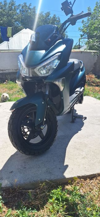 Макси Liya 150сс