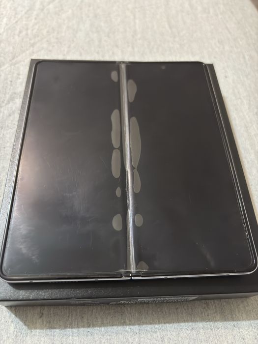 Samsung z fold 5