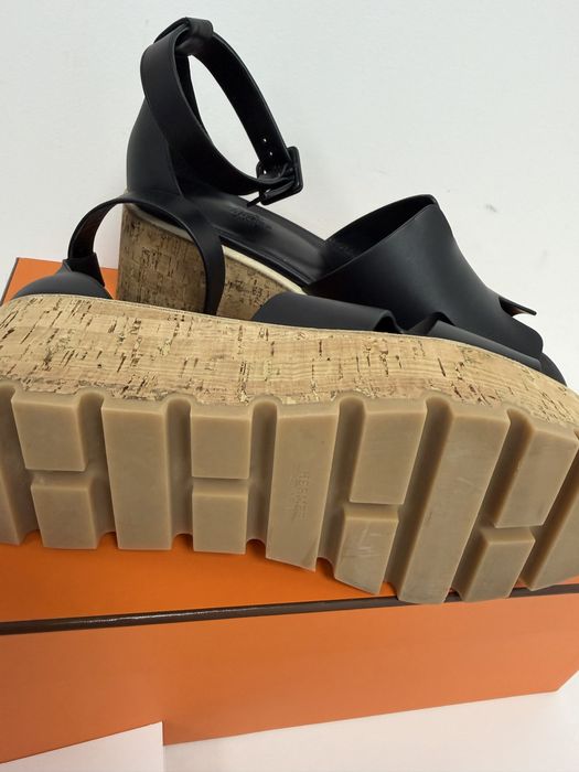 Нови сандали Hermes Paris, 40 номер