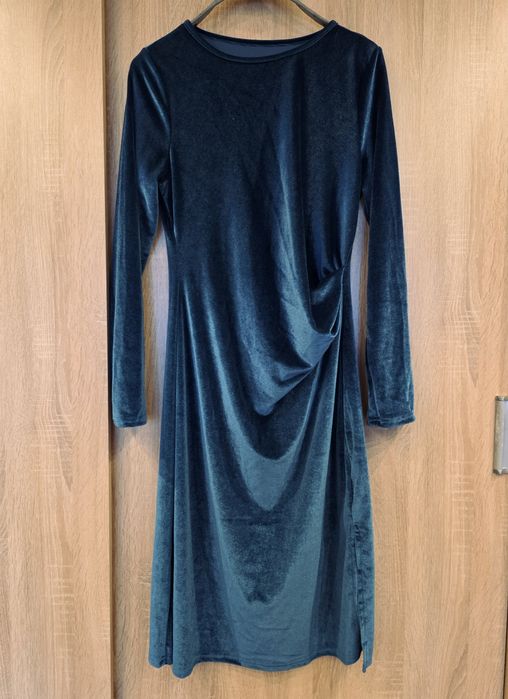 Ефектни нова рокля и две блузии