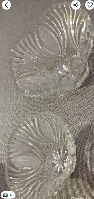 Стеклянная тарелка