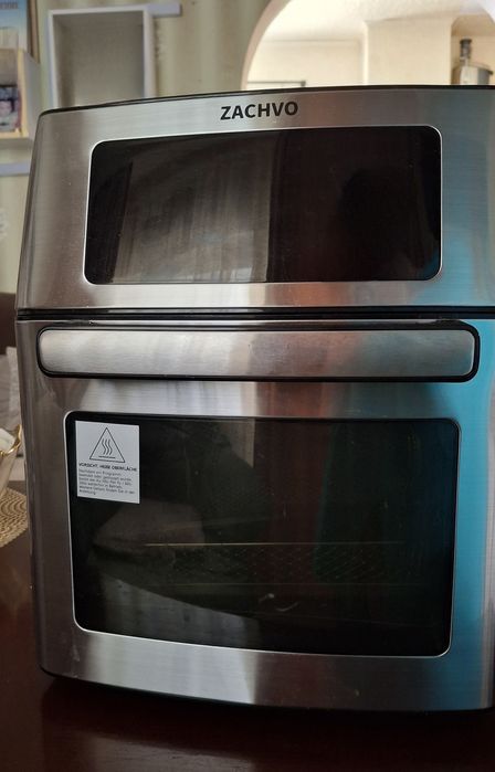 мултифункционална фурна с горещ въздух (air fryer oven) от марката Zachvo