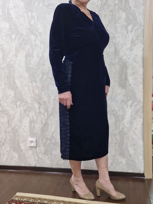 Платья нарядные для женщин