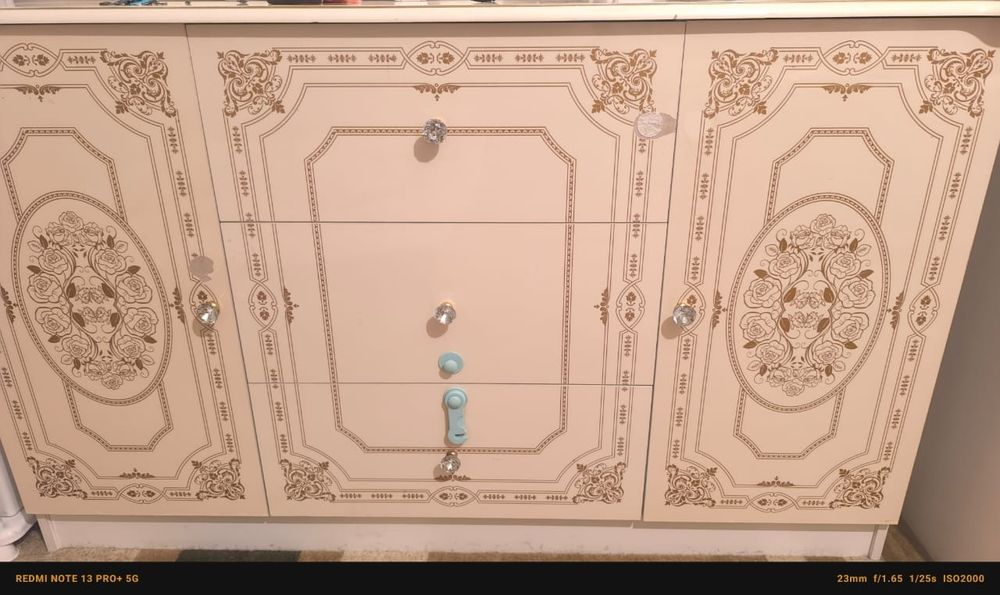 Спальный гарнитур