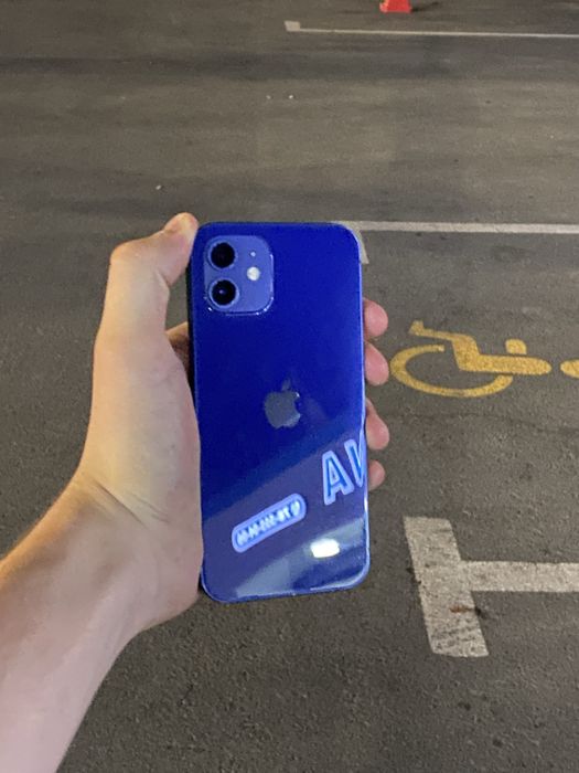 Iphone 12 sotiladi