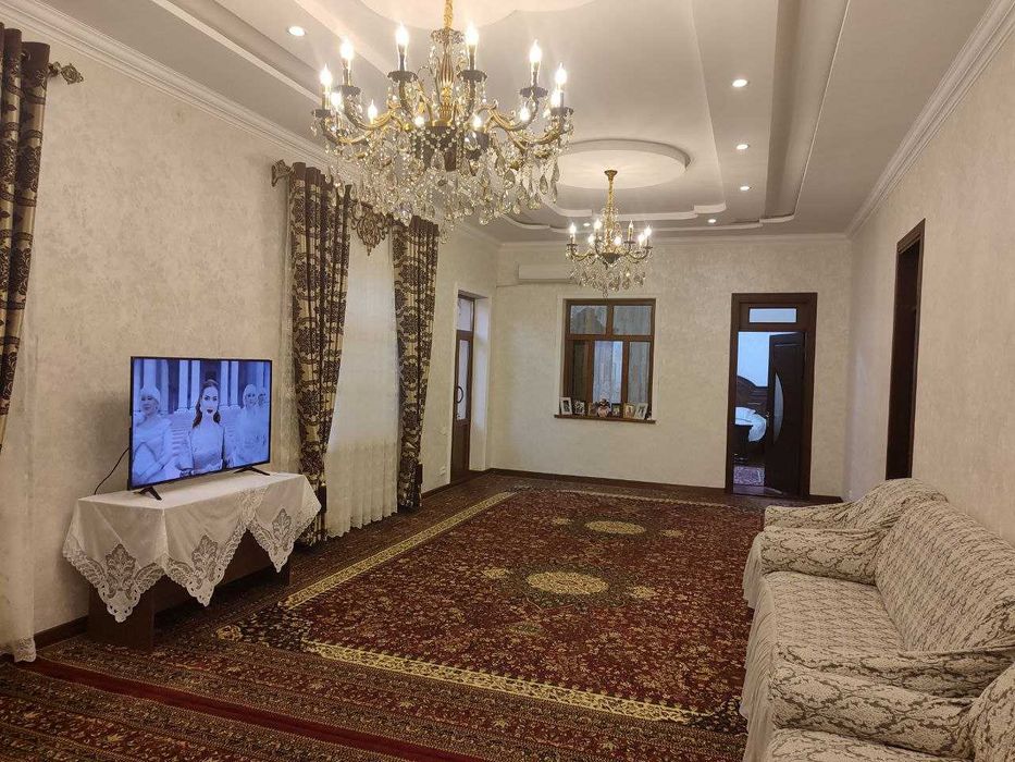 Уй сотилади 6 сотих 7 хона