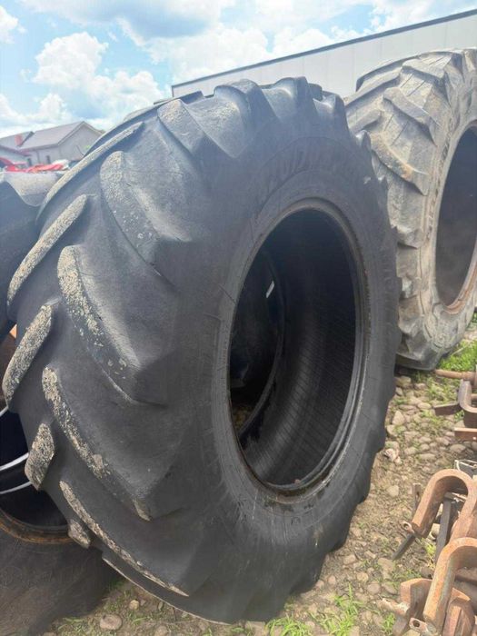 Anvelope caucucuri 420 70 R 28 si 340 85 R 24 13,6 R 24  Michelline  Fiat 80 90 Fiat 70 90 Fiat 88 94  New holland John Deere Case Claas Fendt Deutz