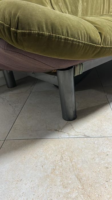 Продается комплект Диван + 2 Кресла Б/У! Удобные! Стильные!