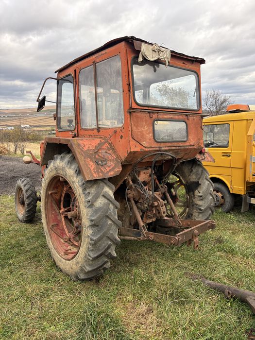 Tractor u 651 cu monobloc