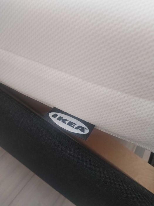 Pat tapițat Ikea cu saltea