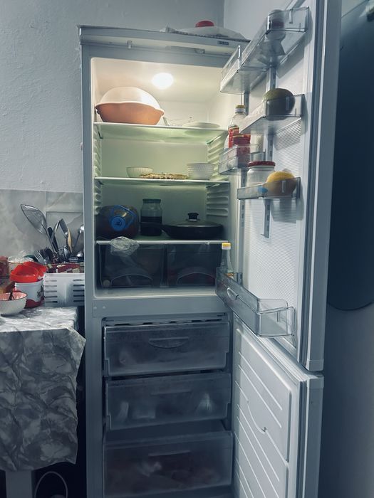 Продам холодильник