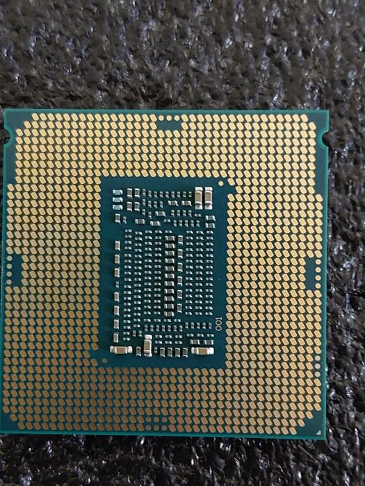 Intel Core i7 8700K, 6-ядрен, LGA 1151