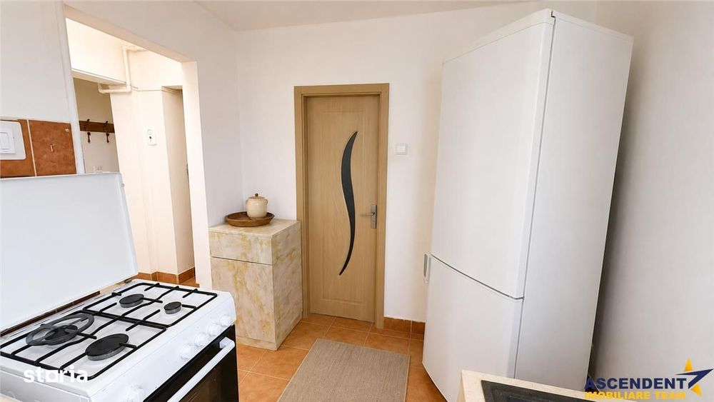 Decomandat, parter, 2 camere, Rovinari, Targu Mures