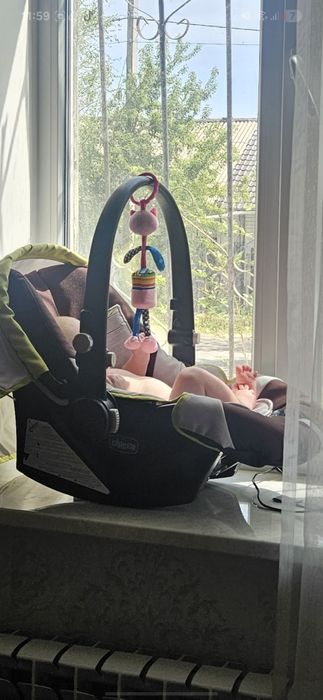 Продам автолюлька Chicco
