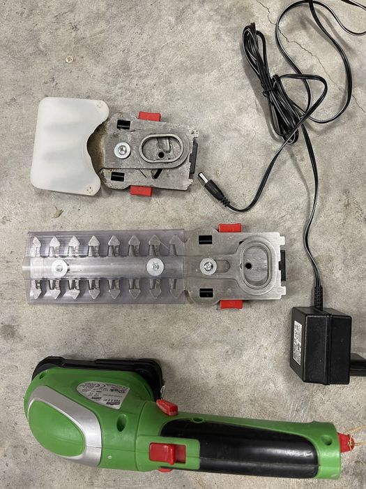 Aкумулаторен уред за рязане на трева и храсти Florabest FGS 3.6 B2