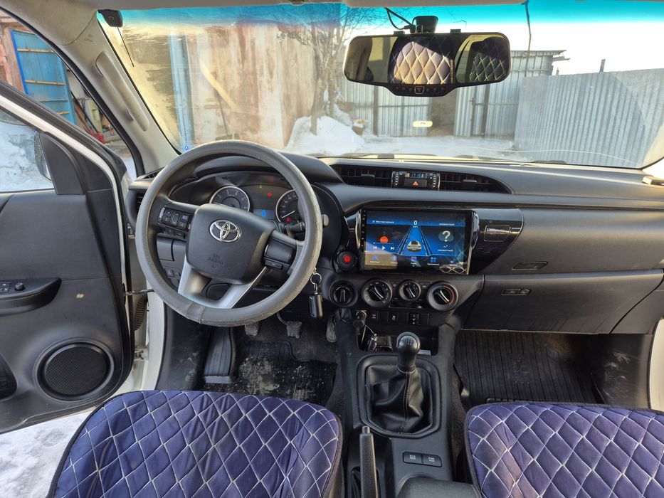 Тойота Хайлюкс 2019