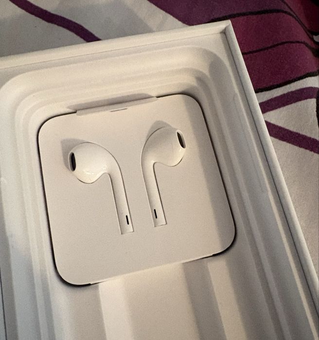 Iphone 11  black/64 GB