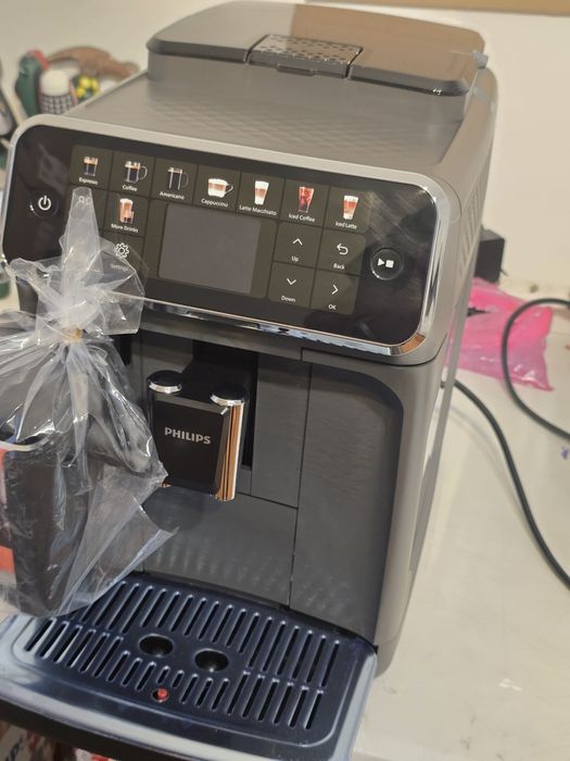 Espressor Philips automat seria 5500 nou