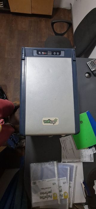 Vând frigider 12/24 v