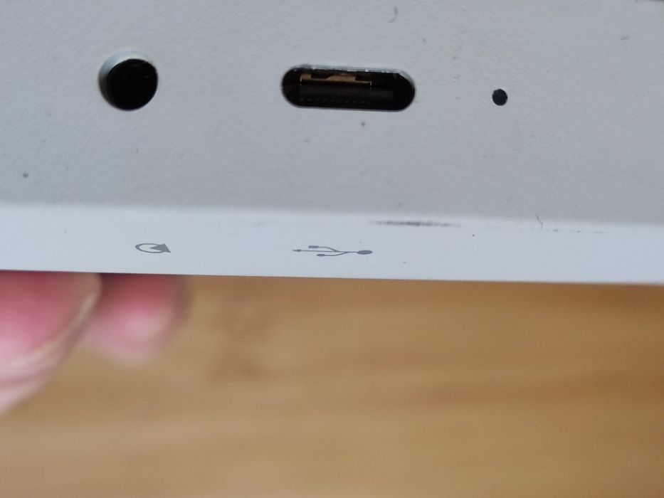 Bang & Olufsen Beosound A1 1st gen beoplay B&O