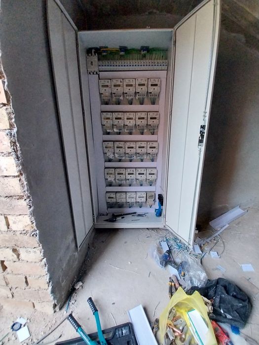 Услуга Электрика монтаж домов квартир и Установка зарядных устройств