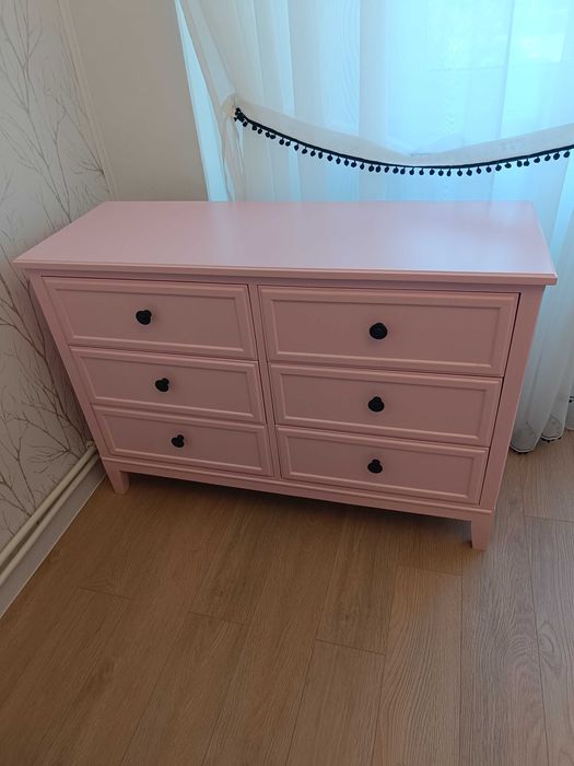 Comode din lemn masiv, modele vintage