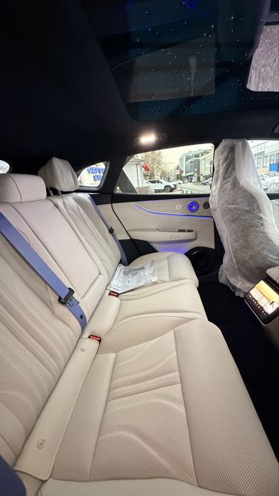 Zeekr 001 ultra + 2026