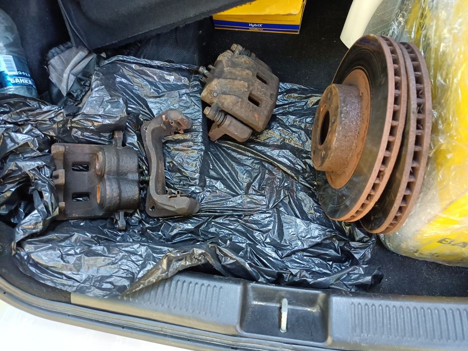 Спирачни апарати за субару аутбек B12,H6