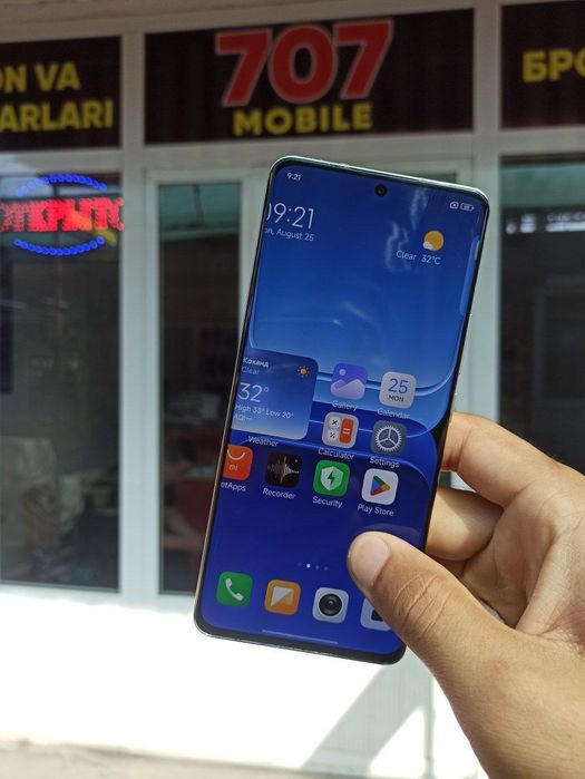 Xiaomi 13 pro sotiladi