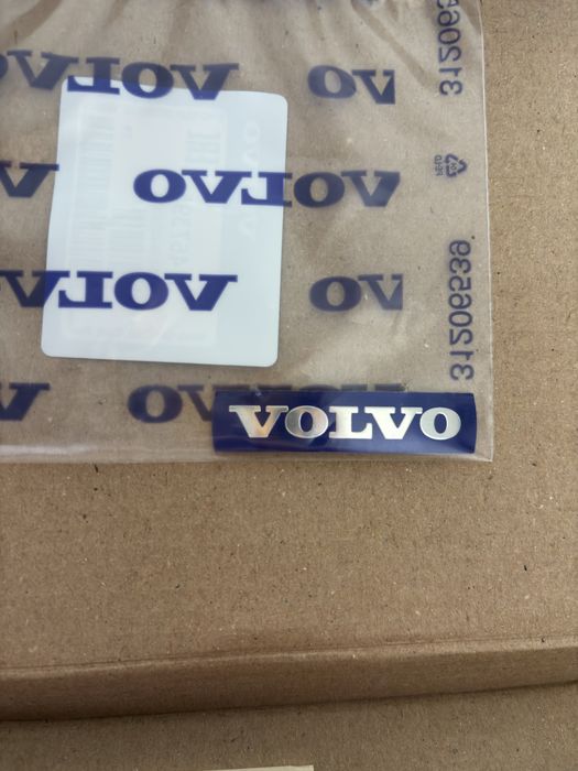 Oglinda retrovizoare volvo noua fara corp