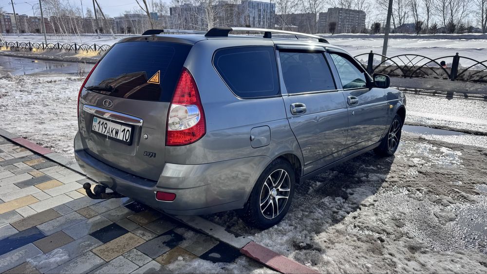 Лада приора универсал
