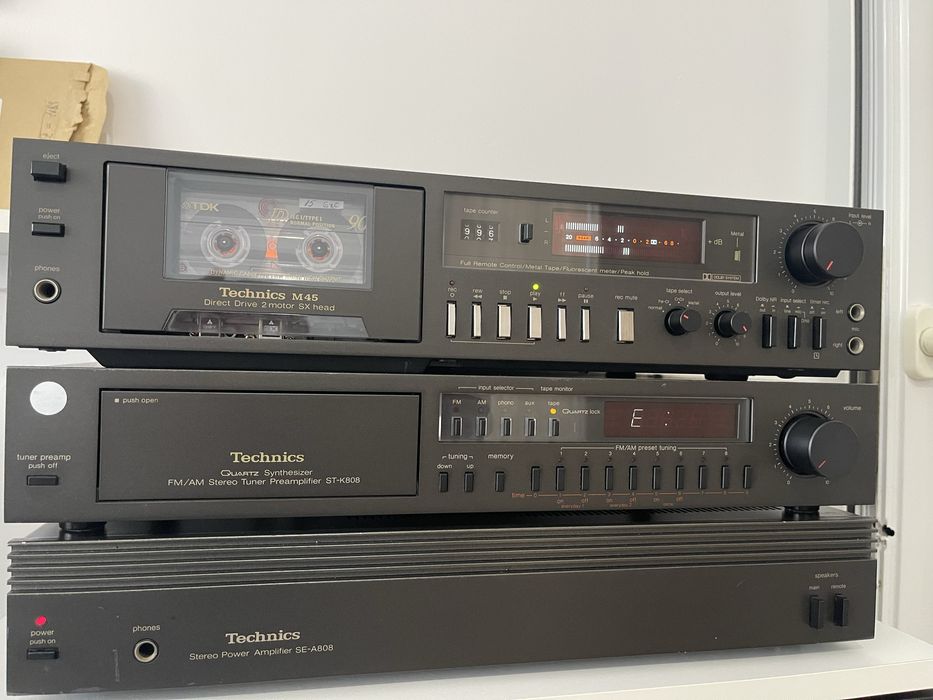 Linie audio retro Technics