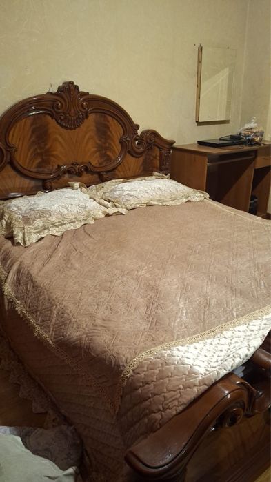 Кровать двухспальная