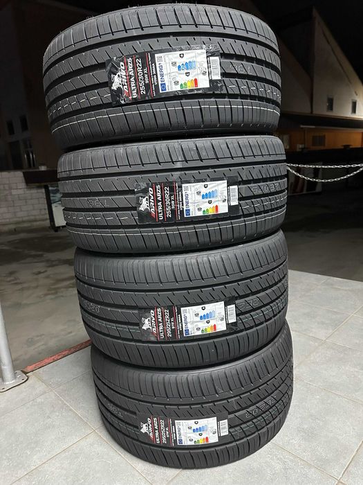 Летен спорт пакет ARIVO 255/30R22 295/25R22 НОВ DOT 2553022  2952522