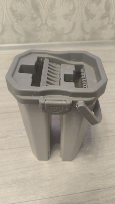 Ведро для мытья полов без швабры