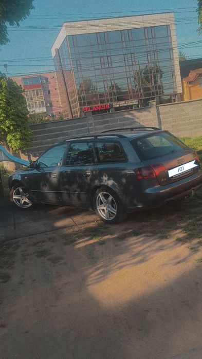 De Vând Audi A4 b7