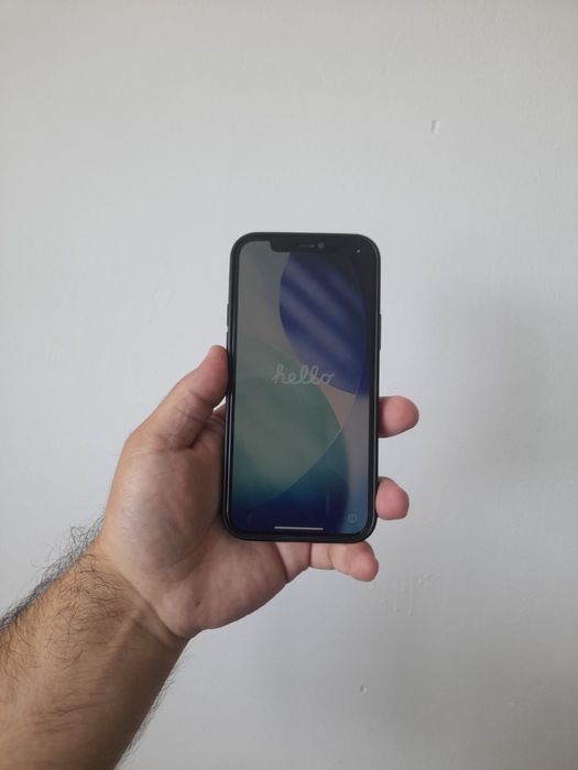 Айфон 12 128GB продам