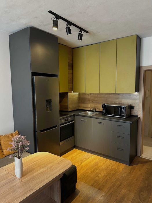 Дава се под наем Двустаен апартамент в София, Витоша - 56 кв.м за 698.19 € - Снимка #1