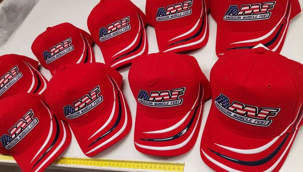 Печат на тениски шапки рекламни материали шапки  суичъри якета